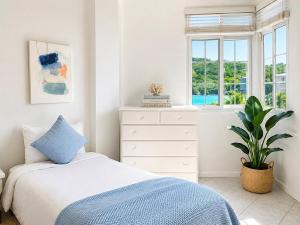 2Bdrm Stunning Beachfront Apt Ocho Rios Bay Beach