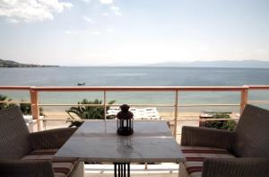 Over Sea Rooms & Villas Evia Greece