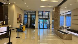 Home stay - Room with Yonge Street view and 3 Star Hotel Amenities