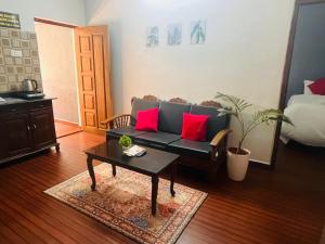 2bhk Apartment with kitchen Baga close to beach