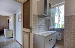 Cozy Apartment In Bogliasco With Wifi