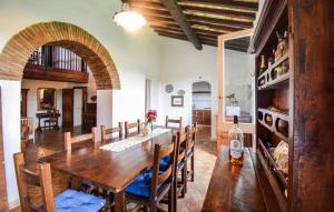 Beautiful Home In Ceri With Wifi