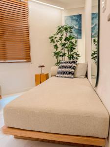 5-minute walk to Cheongdam Station,close to Gangnam and COEX, accommodates 5 people,20 minutes to Itaewon