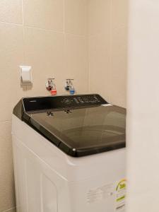5-minute walk to Cheongdam Station,close to Gangnam and COEX, accommodates 5 people,20 minutes to Itaewon