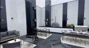 Exclusive Apt in Studio 4