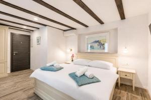 Split Old Town Rooms Matushko