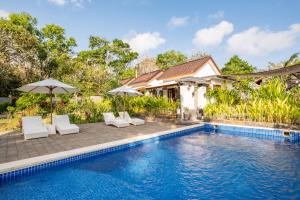 Ketana Villa Uluwatu by Tanya Pink