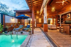 2BR Private Pool Villa Kayu Near Melasti Beach