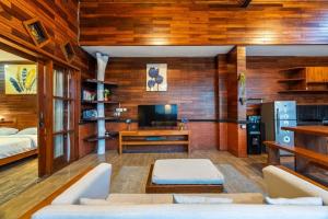 2BR Private Pool Villa Kayu Near Melasti Beach