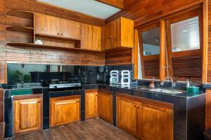 2BR Private Pool Villa Kayu Near Melasti Beach