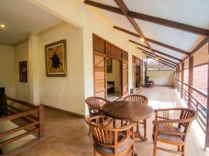 Luxurious Javanese Villa with Golf View 6 BR