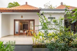Ketana Villa Uluwatu by Tanya Pink