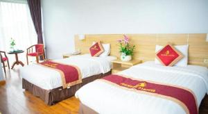 Phoenix Hotel 3