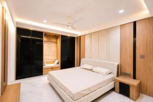 Woodlands Apartment 501 - Fully Furnished Luxury Apartment