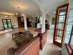 Villa Puncak Poolside Mountain View 3 BR