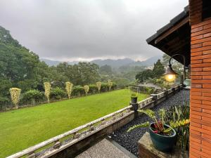 Villa Puncak Poolside Mountain View 3 BR