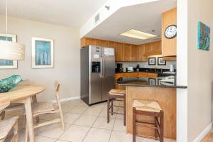 Phoenix V 414 condo