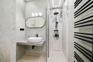 Stylish & Quiet Studio in Vibrant Letná
