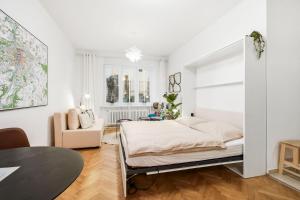 Stylish & Quiet Studio in Vibrant Letná