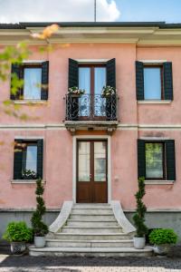 Villa Trevisi - ROOMS -free parking-electric car station