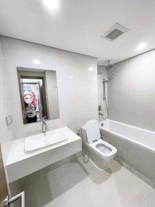 3-bedroom apartment in Eco Green Apartment Building - District 7