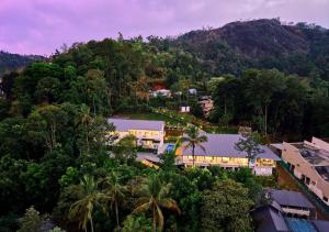 Ice Cliff Resort Munnar by VOYE HOMES Premium Stay with Pool