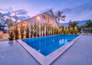 Ice Cliff Resort Munnar by VOYE HOMES Premium Stay with Pool
