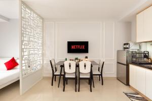 Sunrise City View - Premium Studio - Leon Home