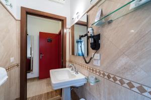Double or Twin Room room in La Dolce Vita Barberini