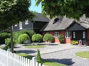 Lolland Bed & Breakfast - Magletving