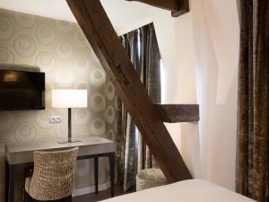 Business Single Room room in Hôtel Jacques De Molay