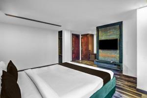 Super Townhouse Oak Hotel Banjara Hill Formerly Prime Stays