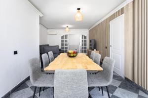 Stylish 4-Bedroom Apartment in Central Las Américas