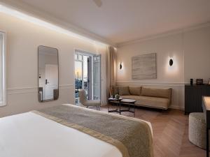 Riviera Suites