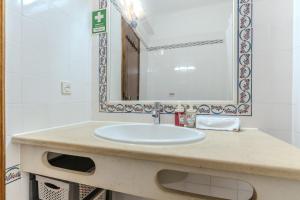 #401 Cozy & Central 1BR Apartment in Albufeira