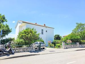 Apartment Wohnung für 4 Personen- 100m vom Strand entfernt by Interhome