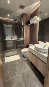 The Aqua Boat Avenue Waterfront Residence1 bedroom