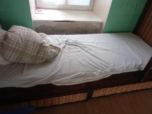 Week Hostel