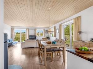 Apartment Ettie - 6km from the sea by Interhome