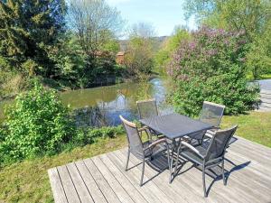 Holiday Home Tiny Haus Sonnendeck-2 by Interhome