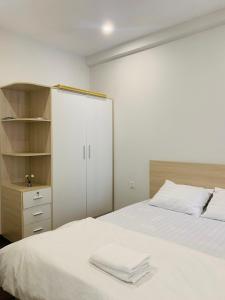 Tayastay - 2 bedrooms Apt with Pool, near Vsip, Mall - Thuan An center