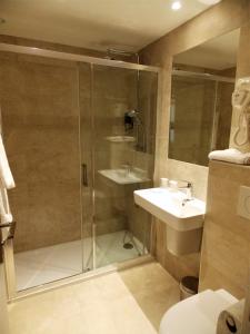 Hotels Excelsior Batignolles : photos des chambres