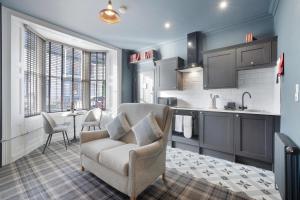 19a Hayward House