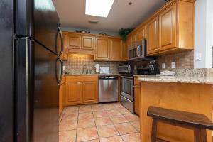 Phoenix V 1114 condo