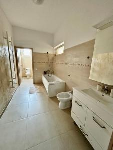 Vera Residence - Free Private Parking & Self Check-In