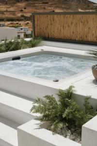 The Lofts Paros Executive Suites