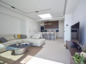 Alisson Luxury Villa White