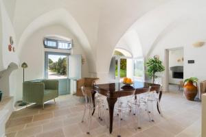 MASSERIA GROTTA ANTICA 6&2, Emma Villas