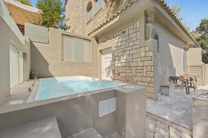 Doliva Studio 6 with private pool