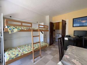 Toullain, Studio avec parking - Proche plage - LE POULIGUEN - LP300-530